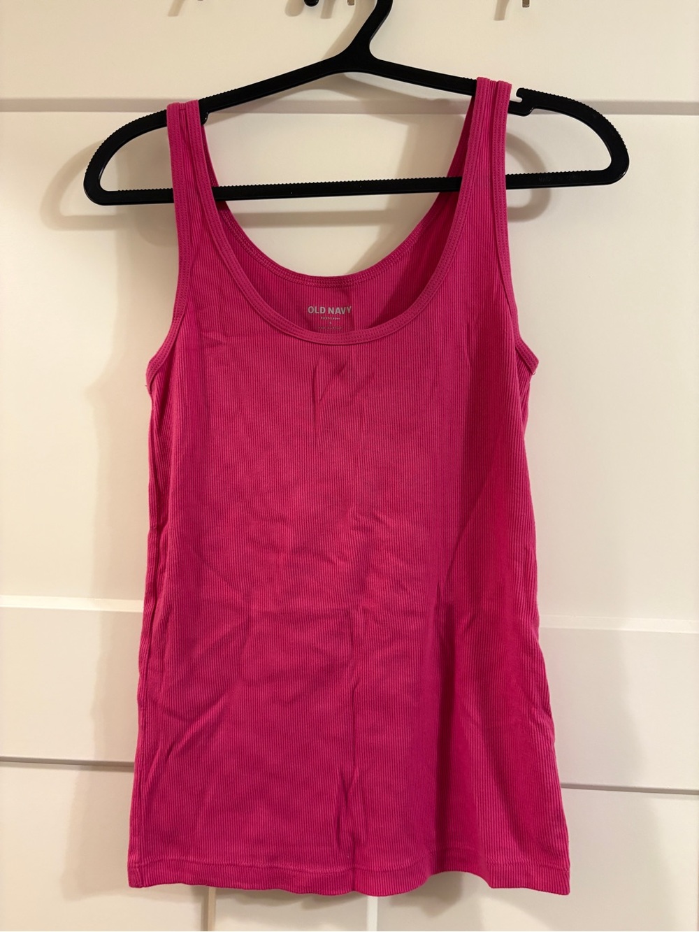 Old Navy Women's Hot Pink Ribbed Tank